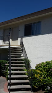 Treppe zu unserem Appartement